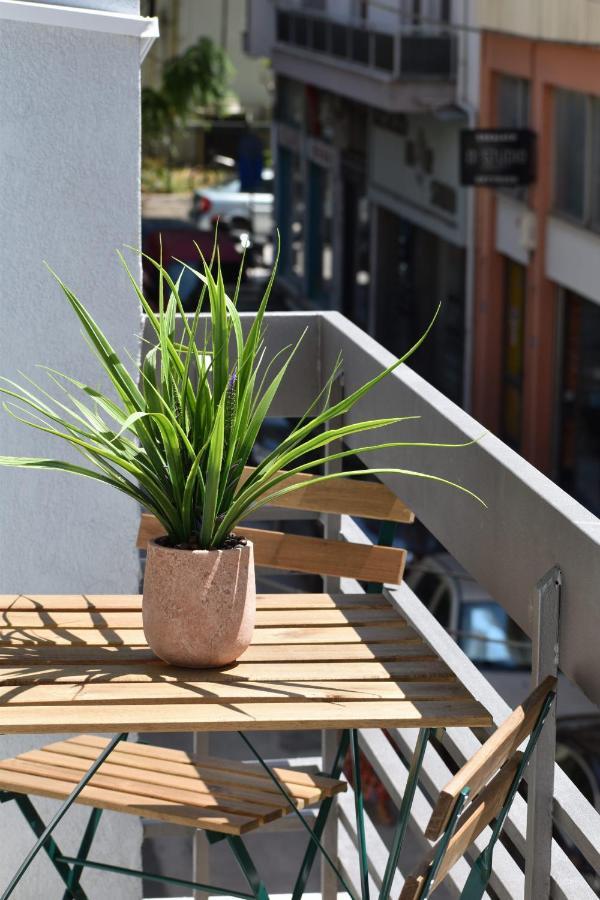 Olive - Happyhostgr - Downtown Apartment Volos Exteriör bild